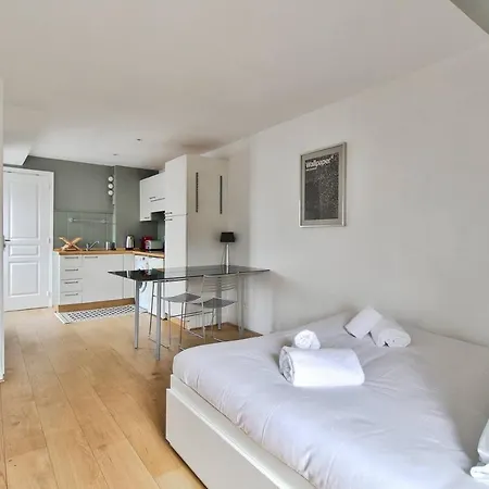 Apartment Nest - Le Marais *