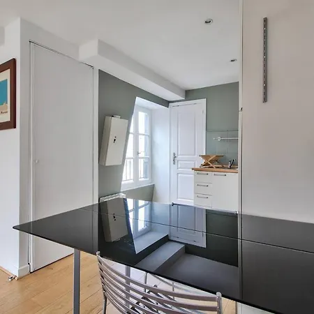 Apartment Nest - Le Marais